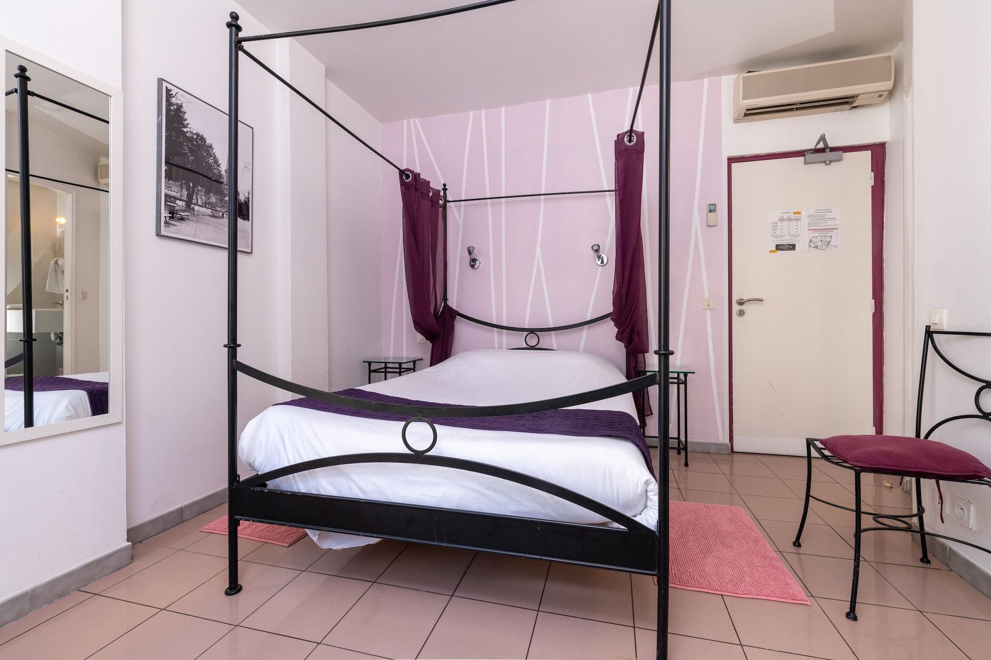 Celenya Hotel Тулон Екстериор снимка