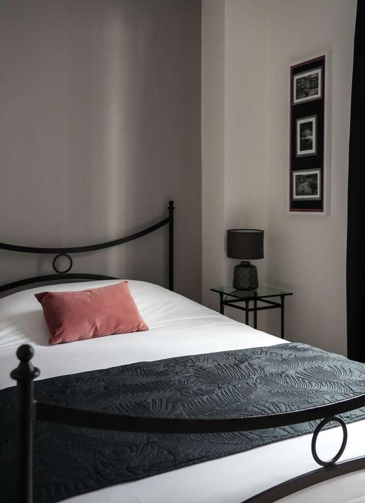 Celenya Hotel Тулон Стая снимка