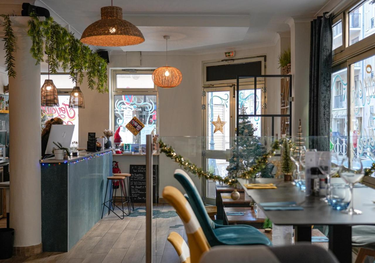 Celenya Hotel Тулон Екстериор снимка