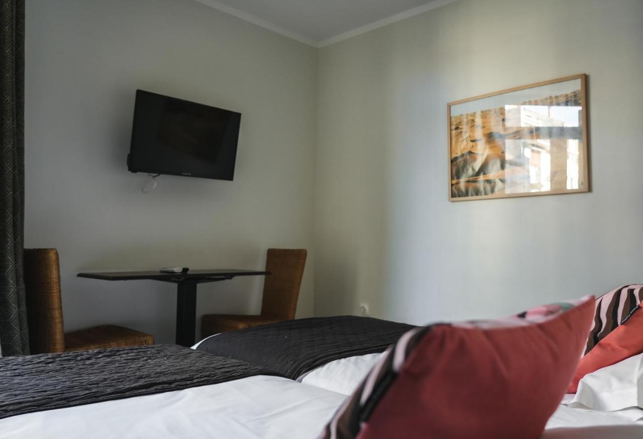 Celenya Hotel Тулон Екстериор снимка
