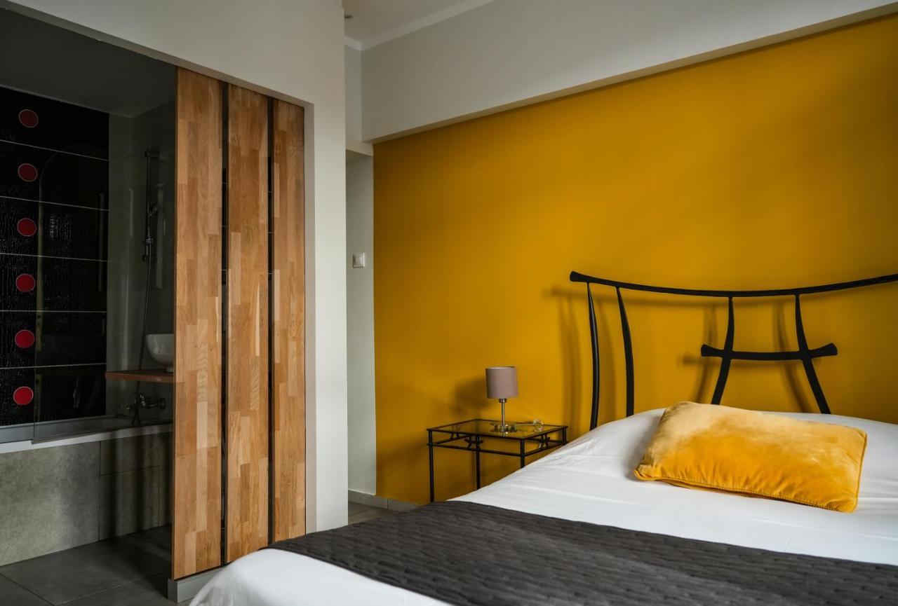 Celenya Hotel Тулон Екстериор снимка